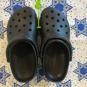 CROCS size 7 women’s mens 5